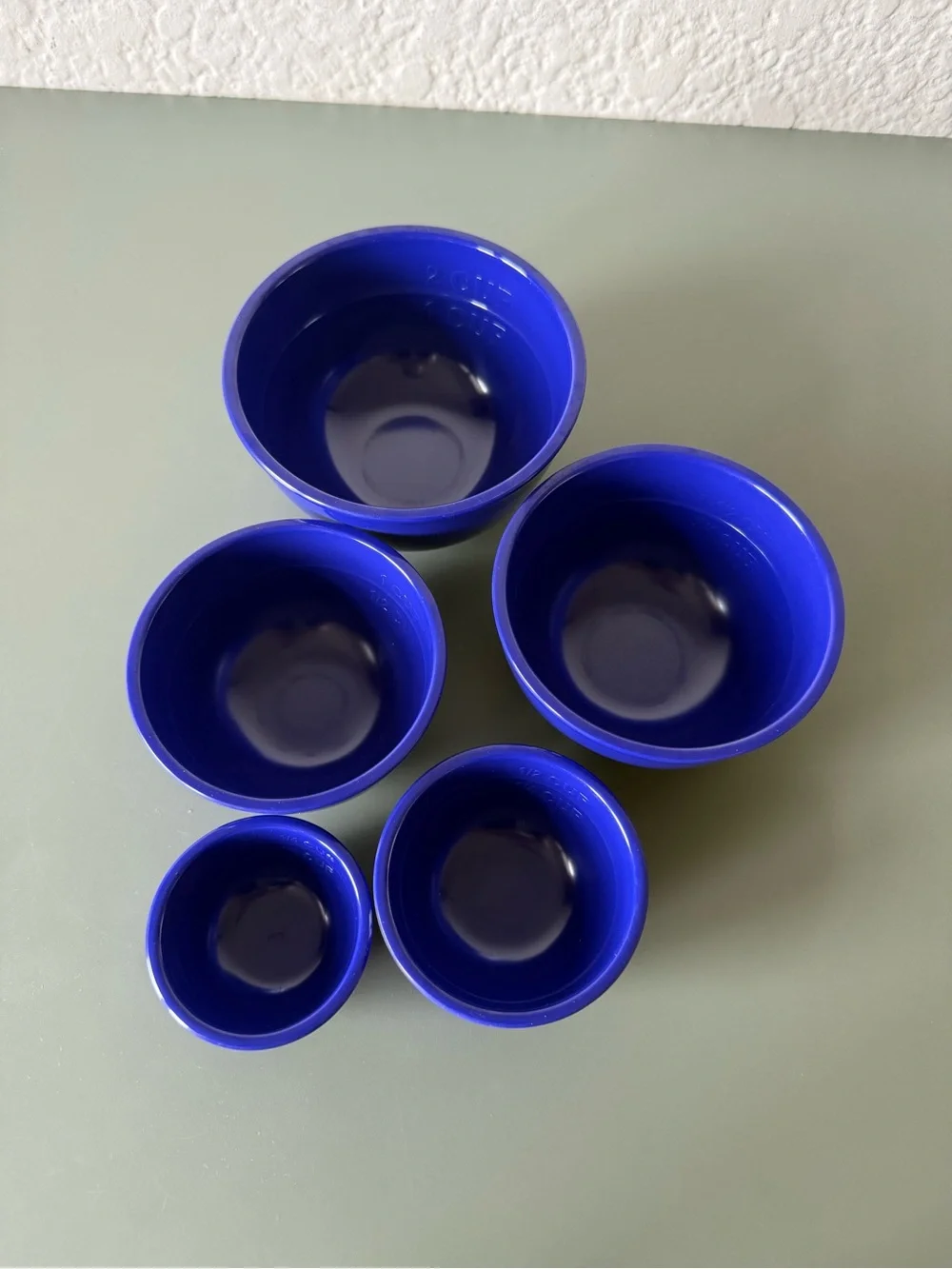 Sur La Table 5 Nesting Measuring Royal Blue Fuschia 1/8 C to 2 C Melamine